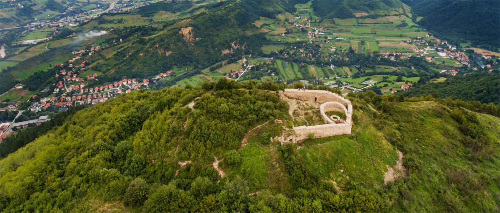 Visoko Dom najstarijih piramida na svetu Travel&Share